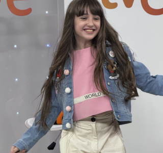 Presentacion-de-la-cancion-de-Chloe-DelaRosa-para-Eurovision-Junior-2024-12