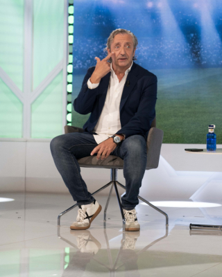 Presentacion-de-la-nueva-etapa-de-El-Chiringuito-en-Mediaset-09