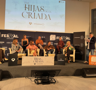 Presentacion-de-Las-hijas-de-la-criada-11