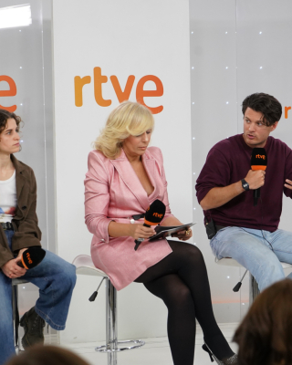 RTVE-presenta-‘Se-nos-ha-ido-de-las-manos-‘En-Portada-y-‘Para-entrar-a-vivir-06