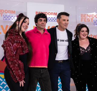 RTVE-reune-a-los-presentadores-del-Benidorm-Fest-2026-13
