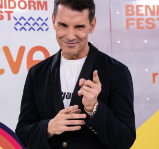 RTVE-reune-a-los-presentadores-del-Benidorm-Fest-2026-15