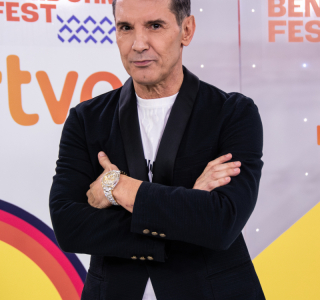 RTVE-reune-a-los-presentadores-del-Benidorm-Fest-2026-16