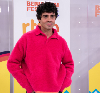 RTVE-reune-a-los-presentadores-del-Benidorm-Fest-2026-18