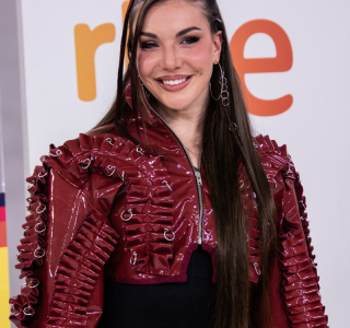 RTVE-reune-a-los-presentadores-del-Benidorm-Fest-2026-23