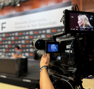 Rueda-de-prensa-de-Rumors-03