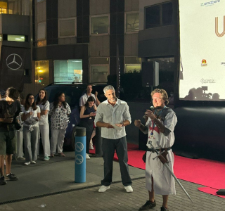 Segunda-edicion-del-cine-de-verano-en-el-Hospital-La-Paz-25