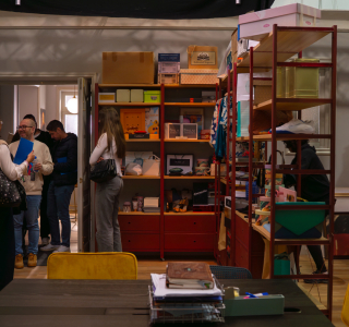 Visita-al-plato-de-la-serie-La-Agencia-13