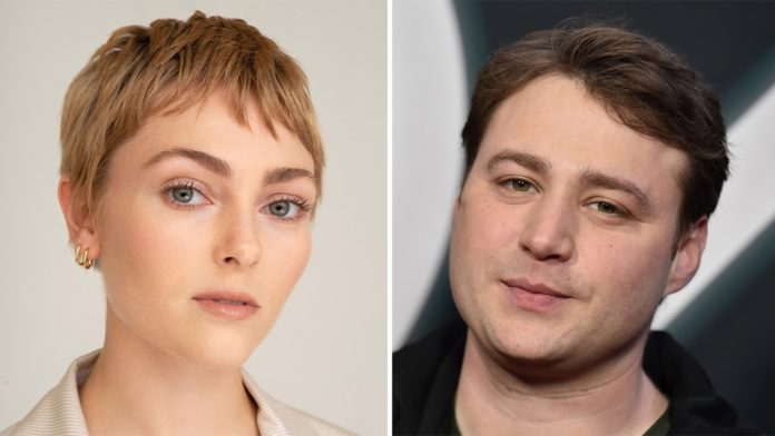 AnnaSophia Robb & Emory Cohen