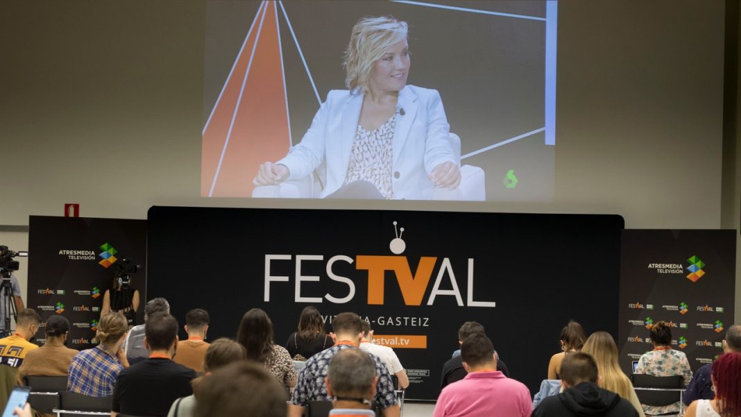 Más vale tarde - Festval