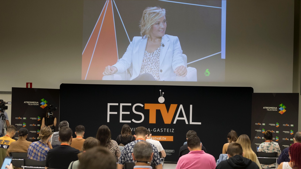 Más vale tarde - Festval