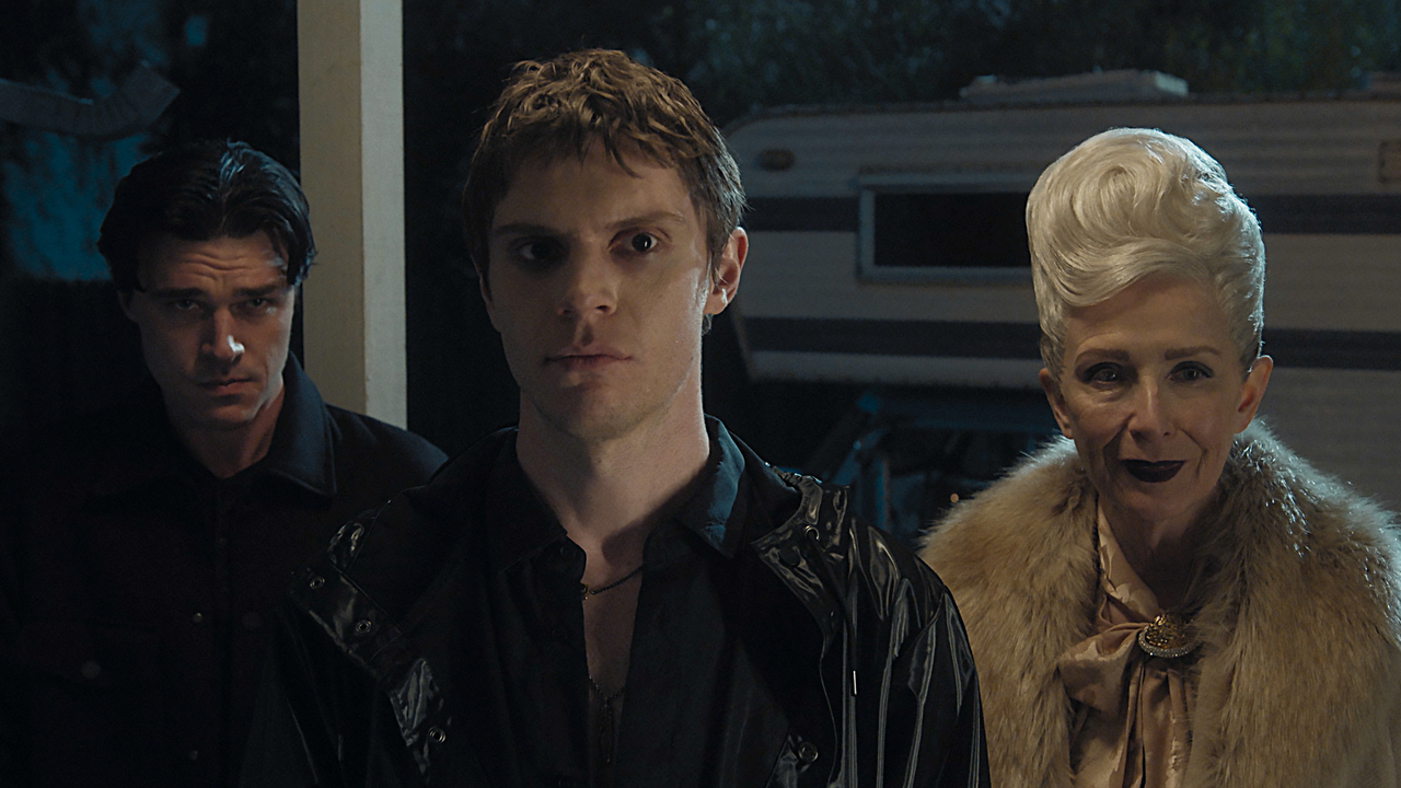 American Horror Story: Doble Feature - Star