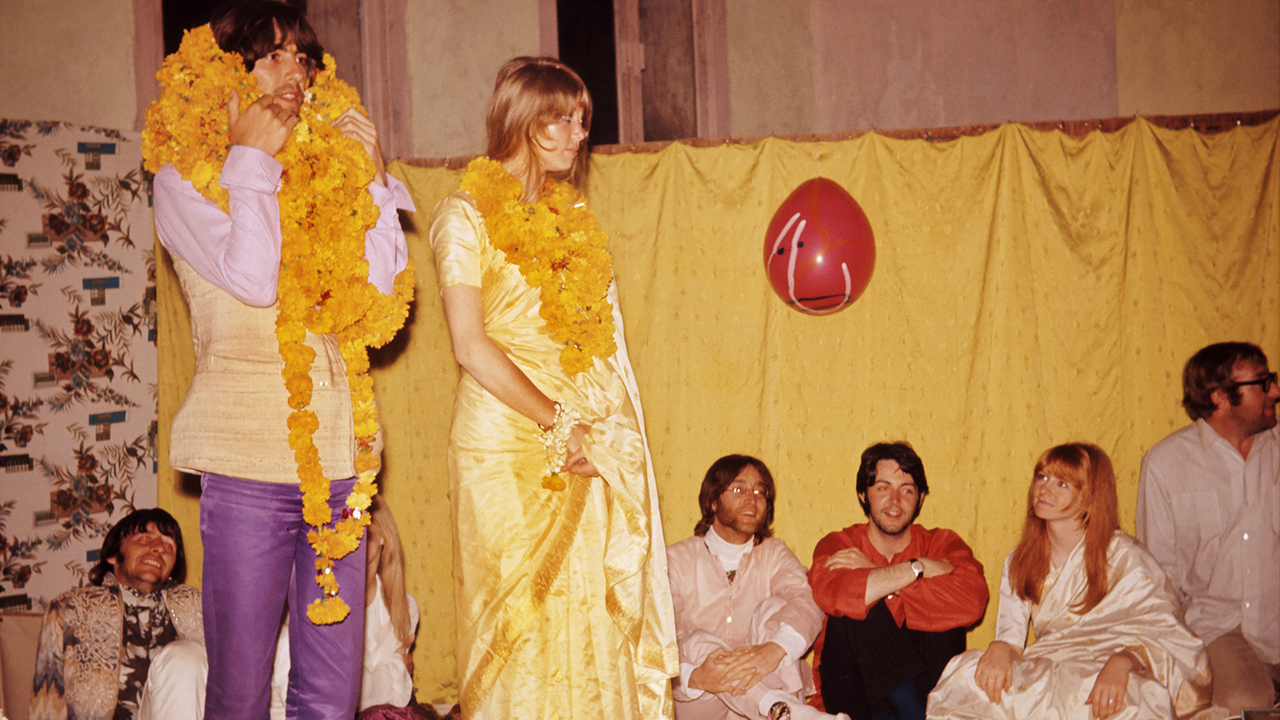 The Beatles y la India - Sherlock Films