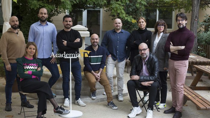 JURADO PREMIO IRIS DE LA CRÍTICA