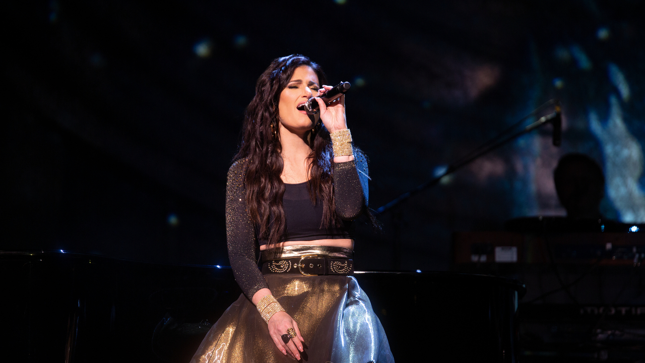 Idina Menzel: ¿Por dónde se va al escenario? - Disney+