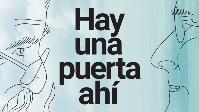 Hay una puerta ahí