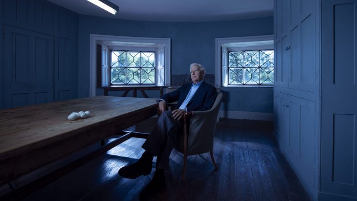 Volar en círculos, por John le Carré - Apple TV+