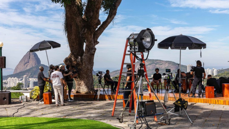 Womack Studios lanza Mira Entertainment Capital - Mundoplus.tv